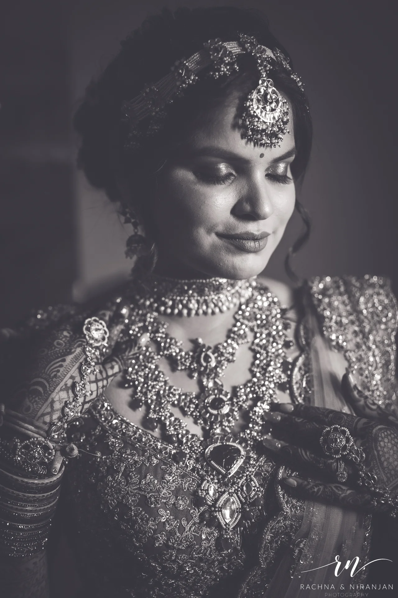 Stunning bridal photoshoot of Pratiksha at Amanora The Fern, Pune – captured by expert wedding photographers in Pune