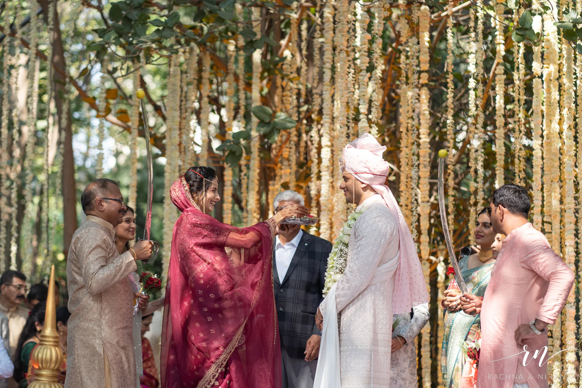 Priyanka & Abhi’s Maharashtrian Wedding at Taj Gateway, Nashik