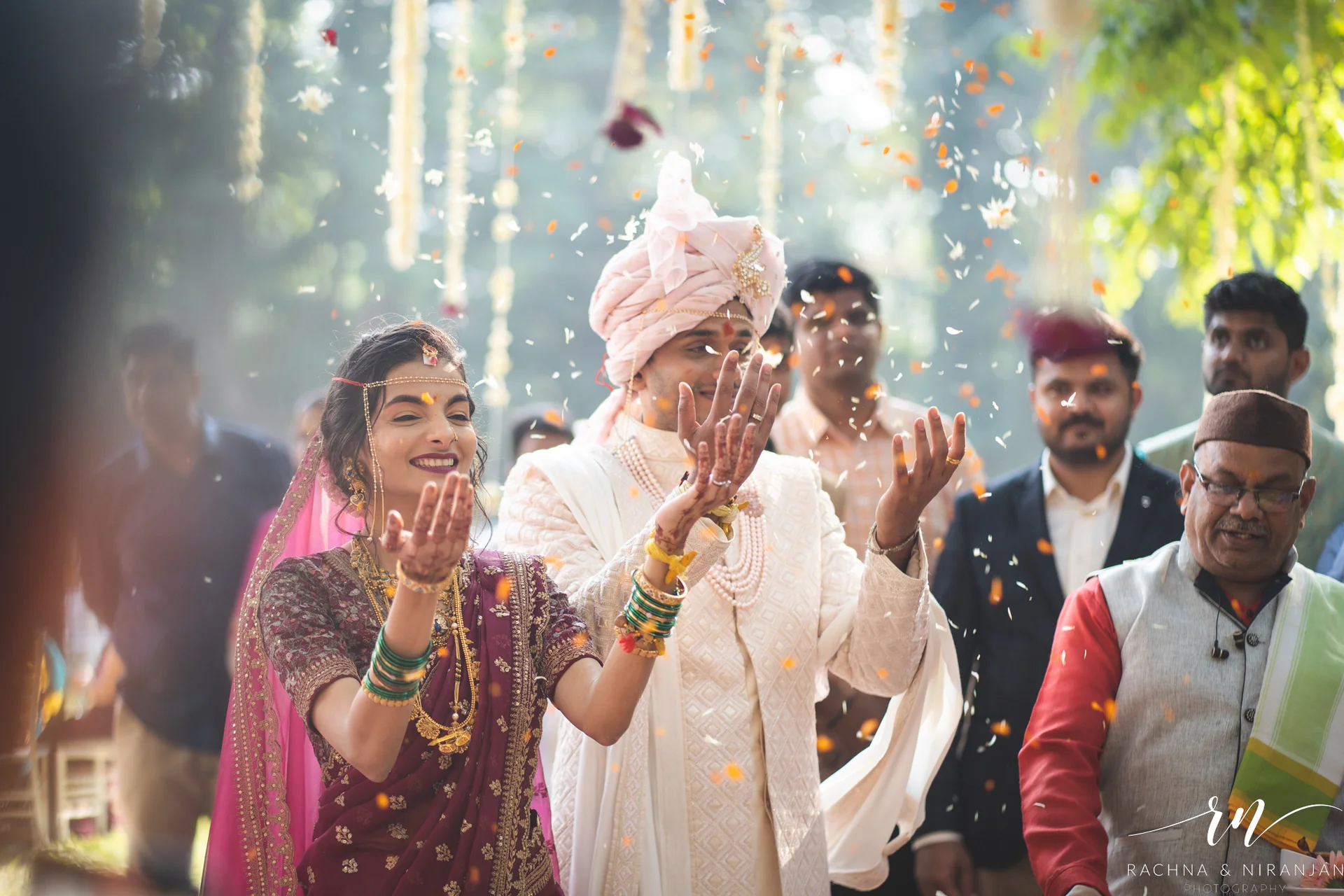 Traditional Maharashtrian Wedding Ceremony at Taj Gateway, Nashik | Captured by Top Wedding Photographer