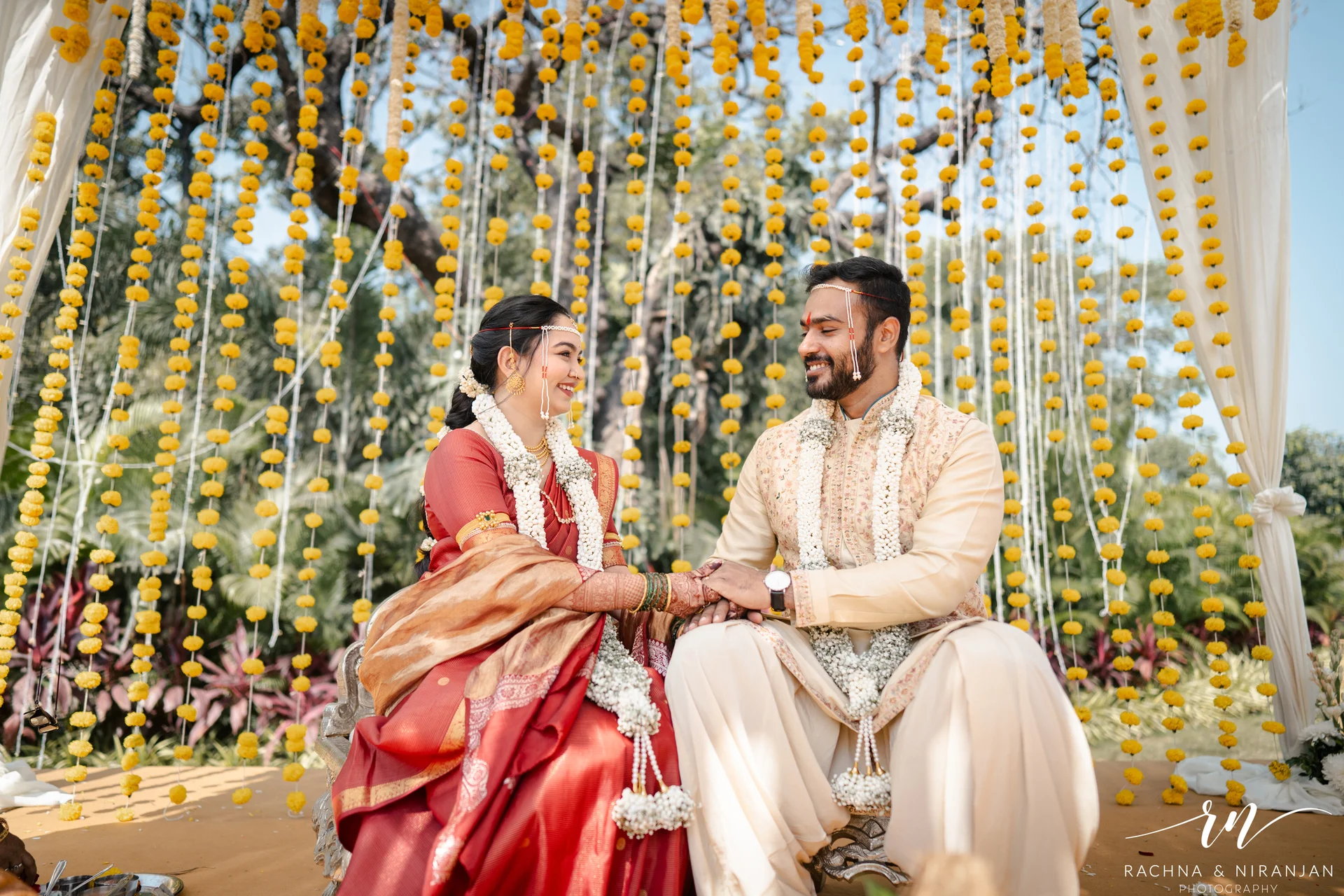 Best Marathi Wedding Photography at Turf Club Pune