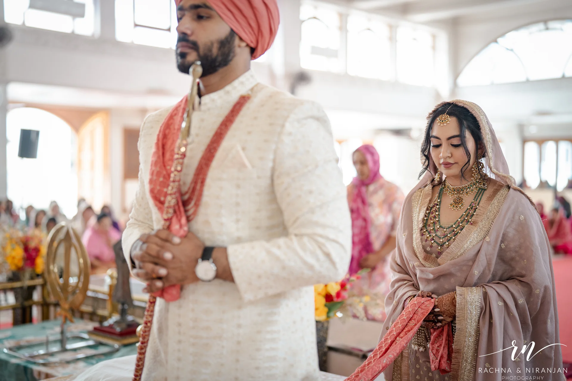 Sikh wedding photography at Gurudwara in Pune