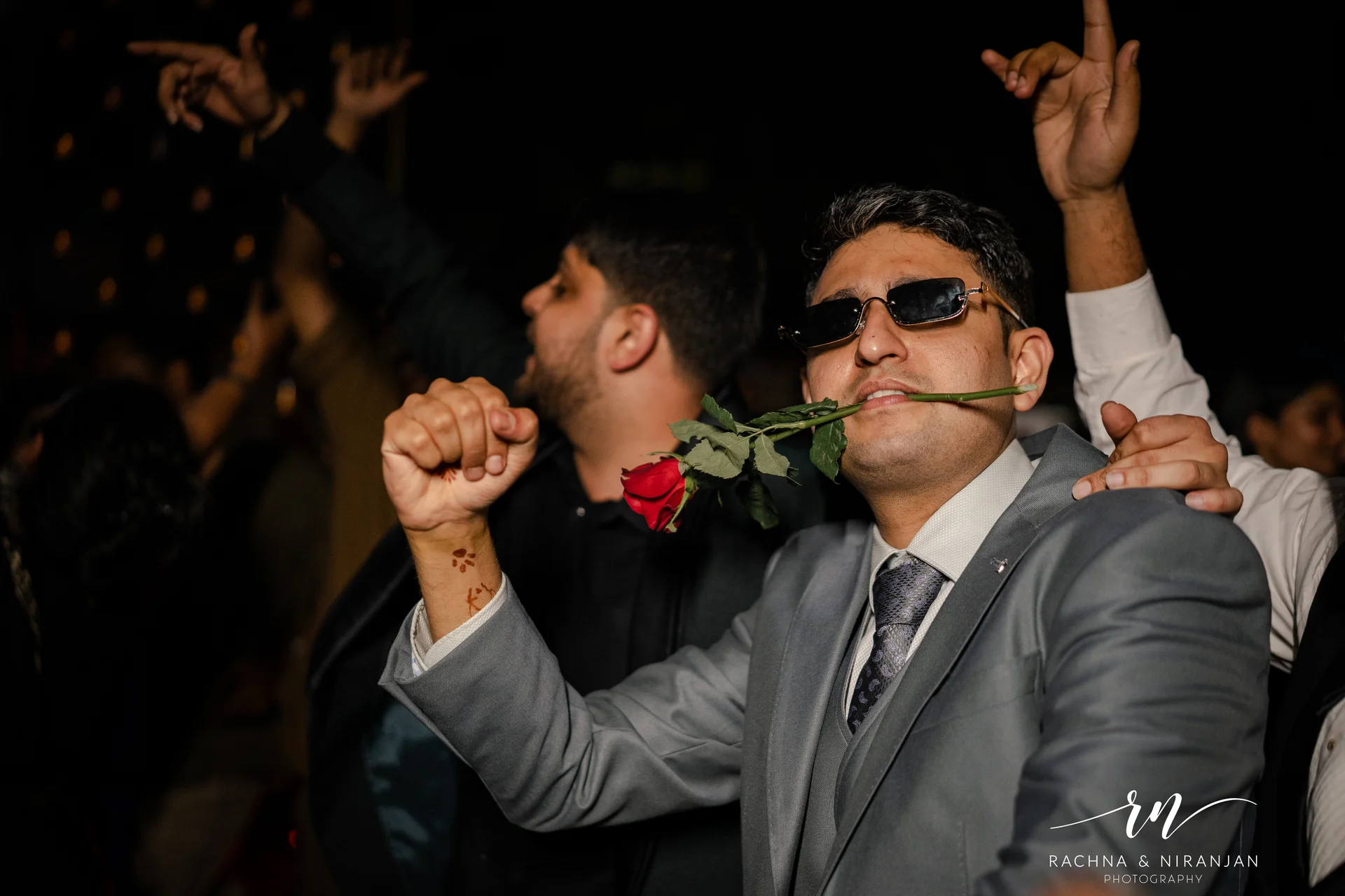 Energetic dance floor moments from Pune wedding captured by Rachna Niranjan Photography
