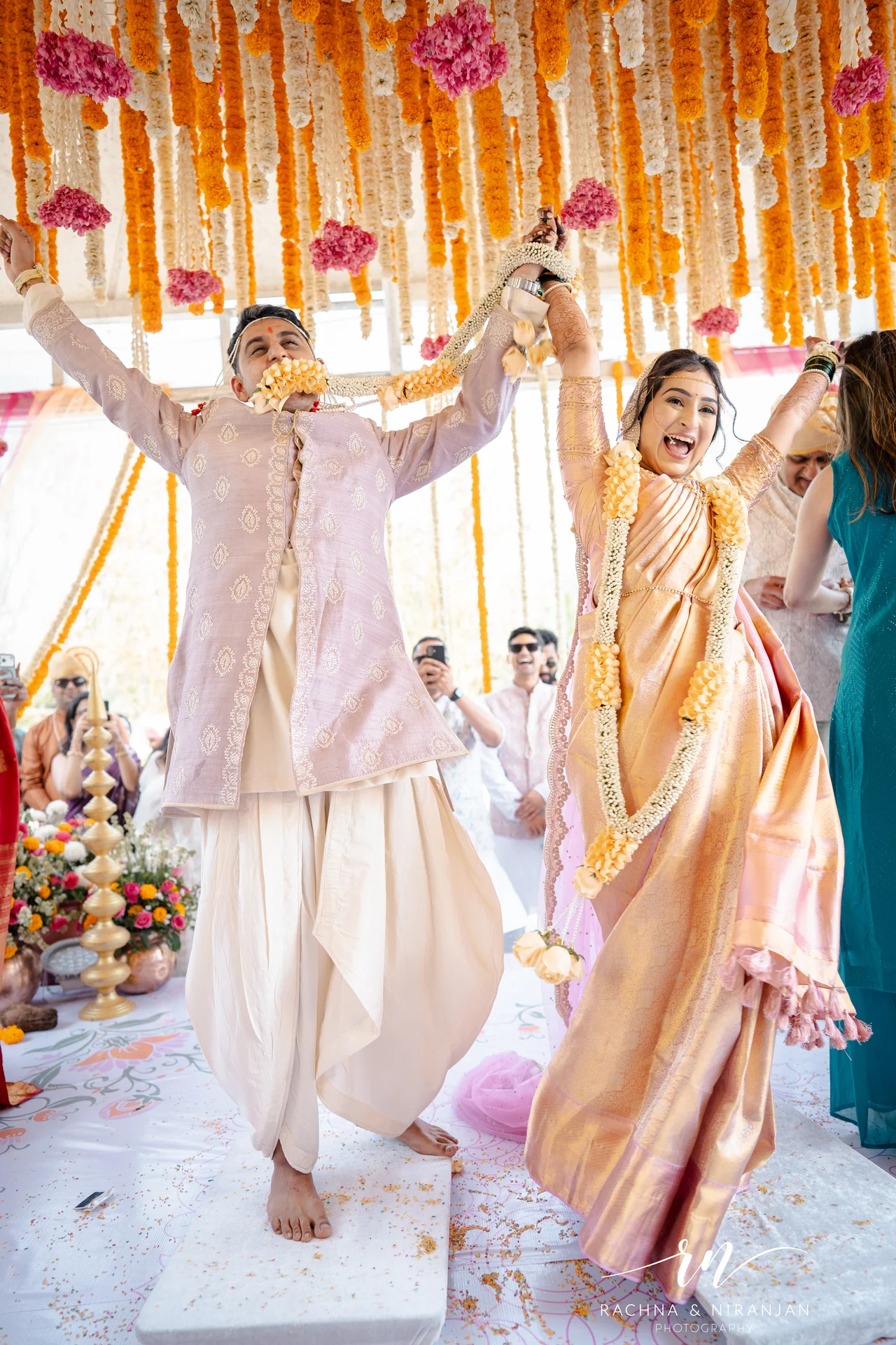 Wedding dance floor celebration at Sub Area Mess Pune captured by Rachna Niranjan Photography